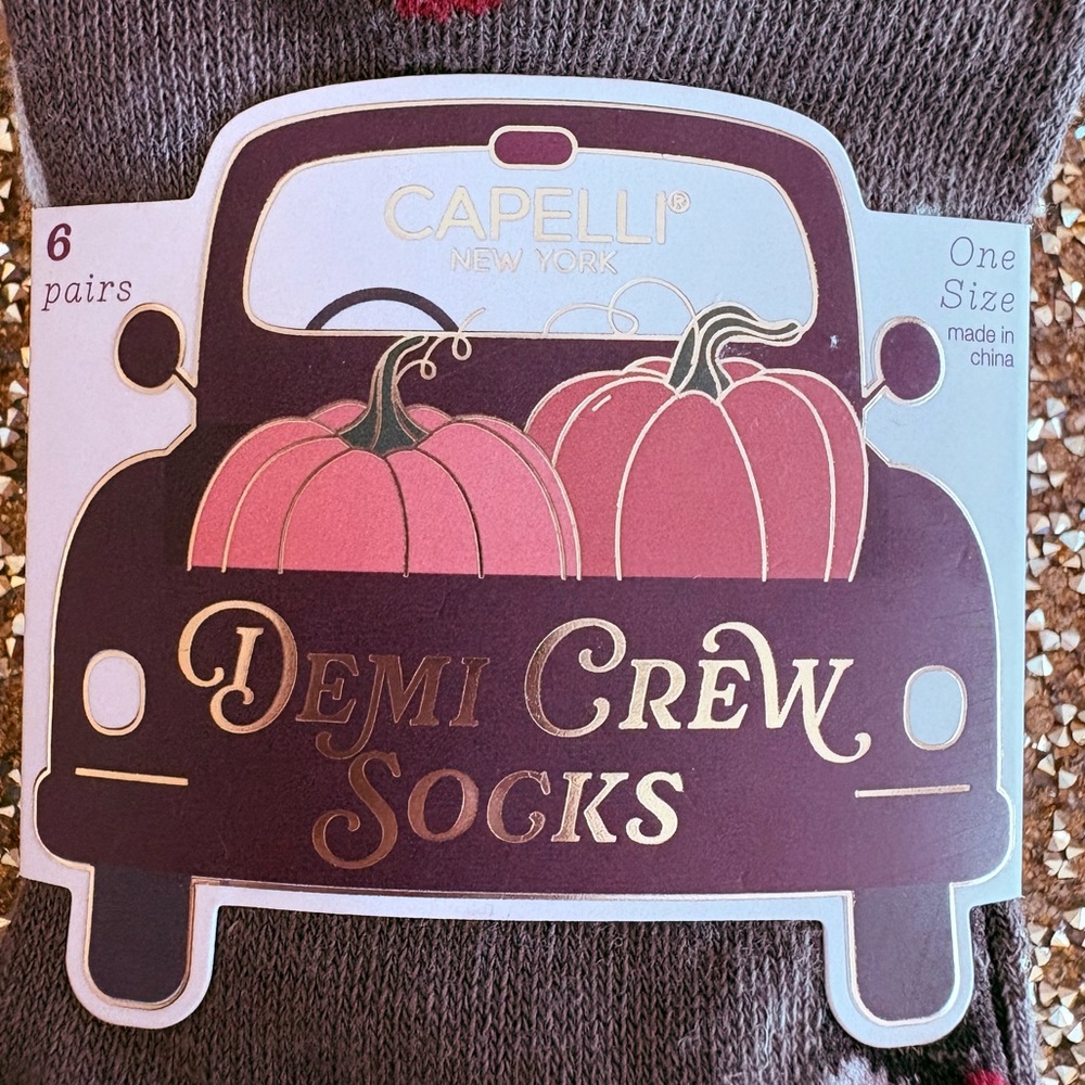 Capelli of New York NWT Multi pack of 6 Crew Socks . OS - Picture 2 of 5